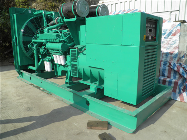 汉阳出租发电机 发电机组厂家：柴油发电机组的控制屏的作用是什么？